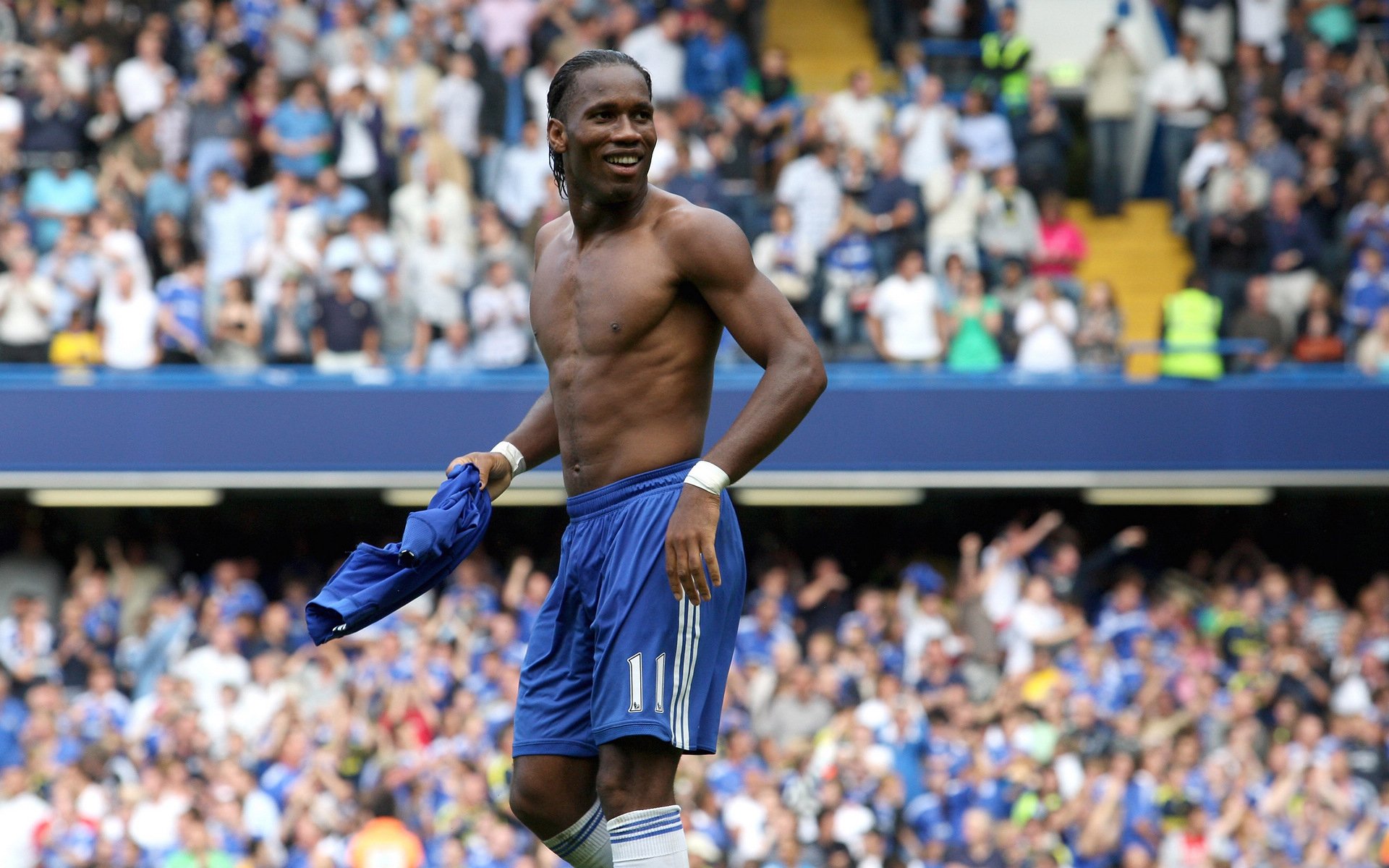 不莱梅客场告负,球队必须加倍努力,不莱梅 球队