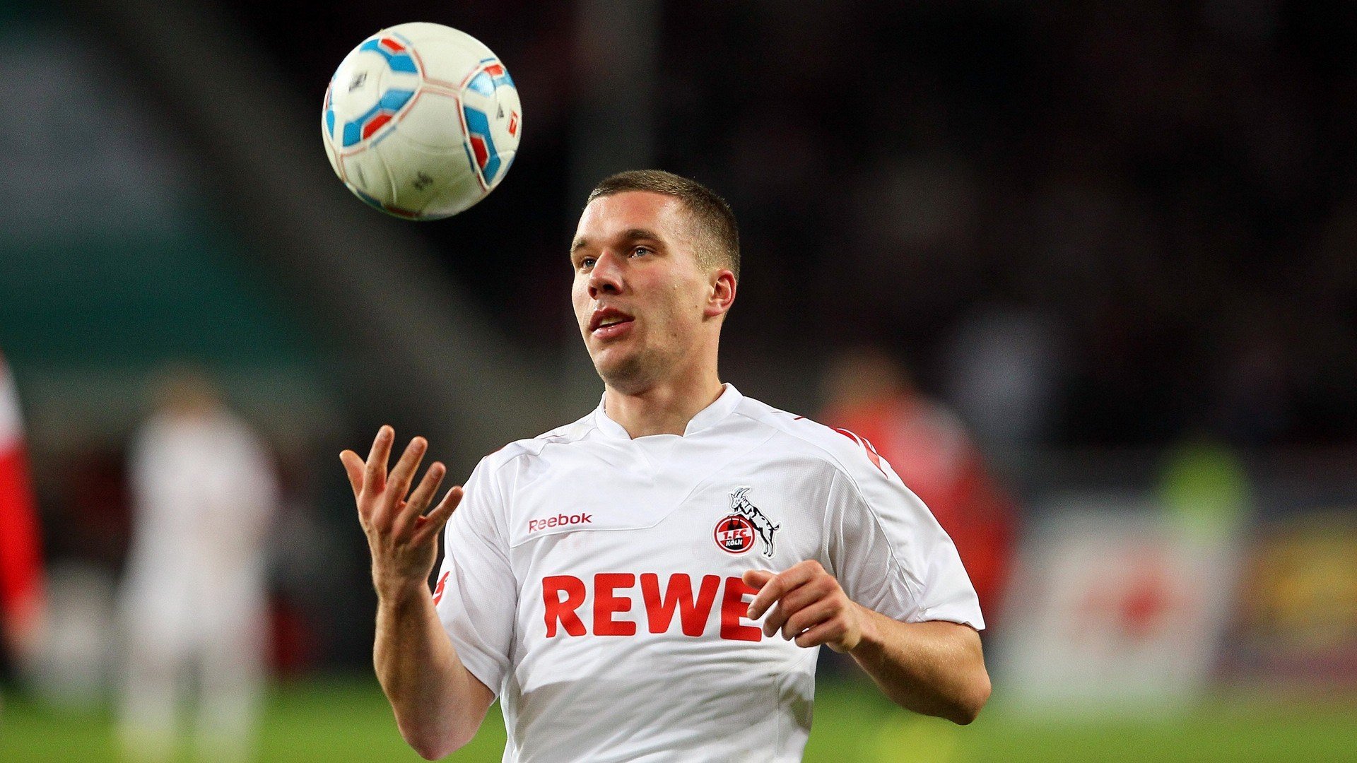 多特蒙德客场0-2不敌拜仁慕尼黑,遭遇德甲首败,多特蒙德vs拜仁慕尼黑 比赛分析